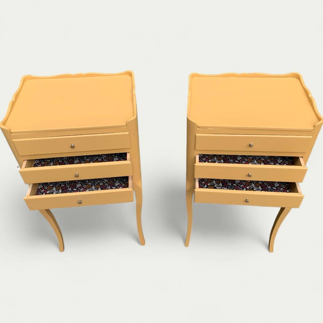 Pair of vintage Louis XV style bedside tables