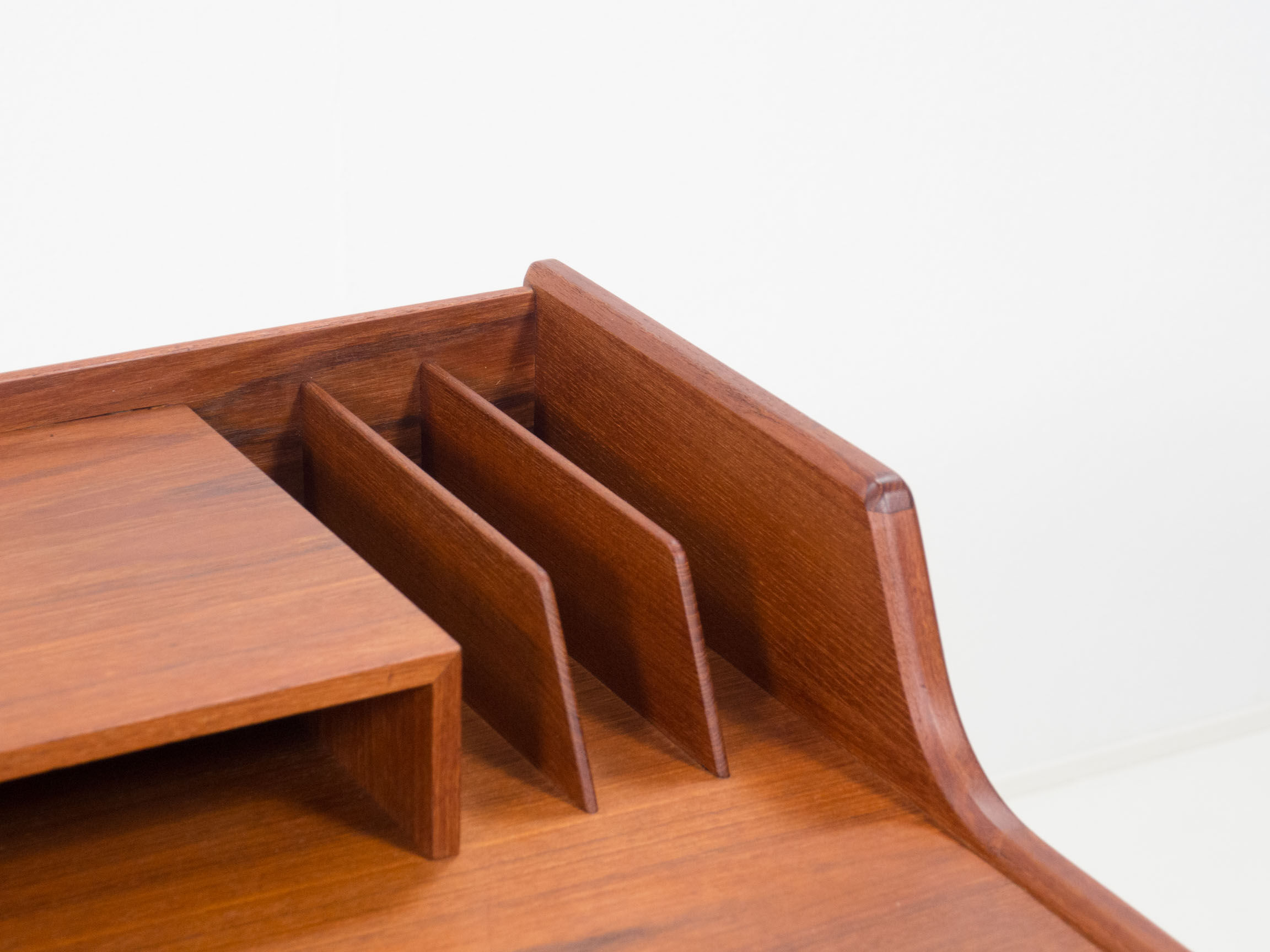 ‘model 56’ free standing teak desk by Arne Wahl Iversen for Vinde Møbelfabrik