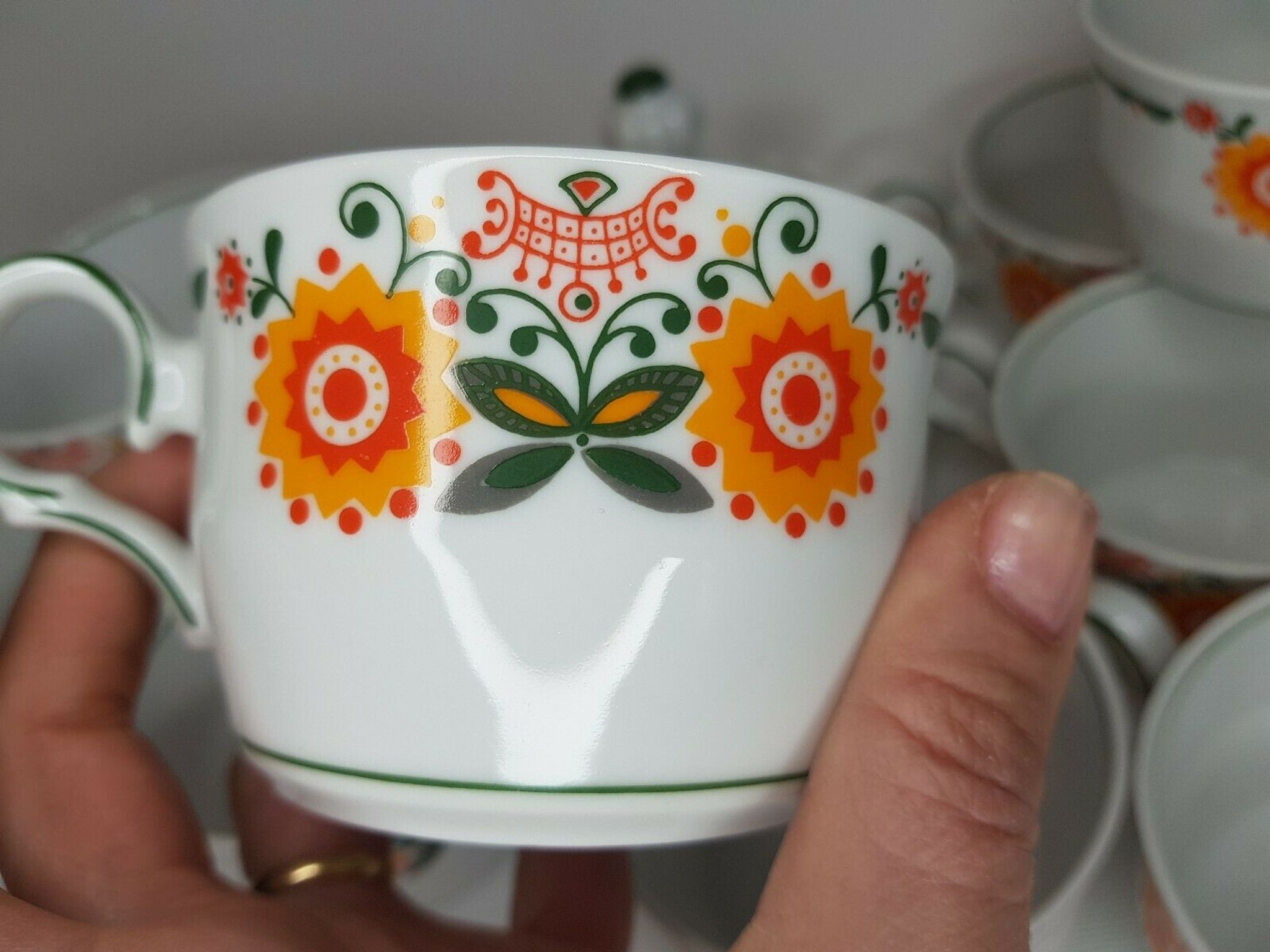 11 cups coffee and sugar pot décor lotus orange 70s