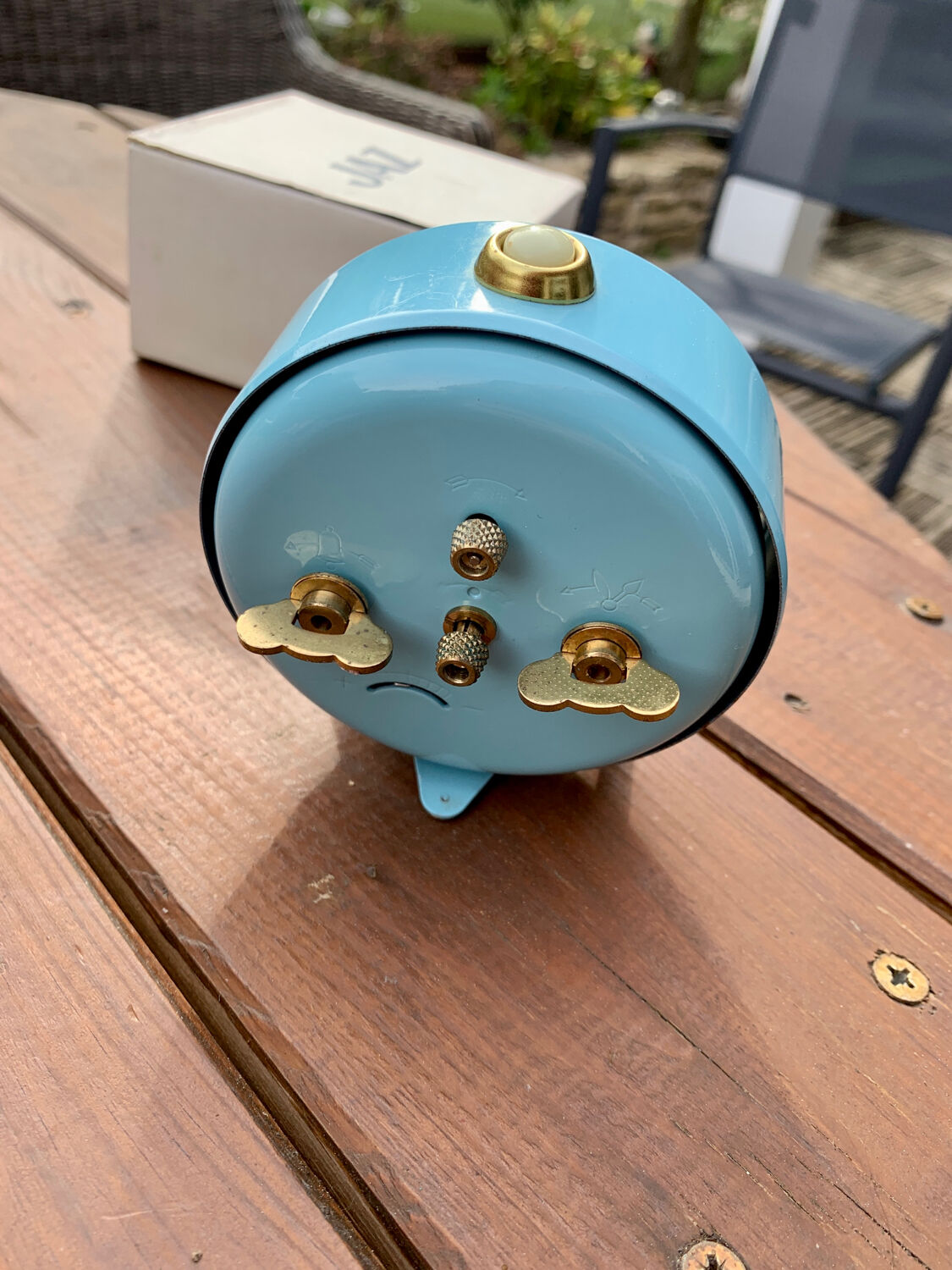 Vintage mechanical alarm clock sky blue Jaz