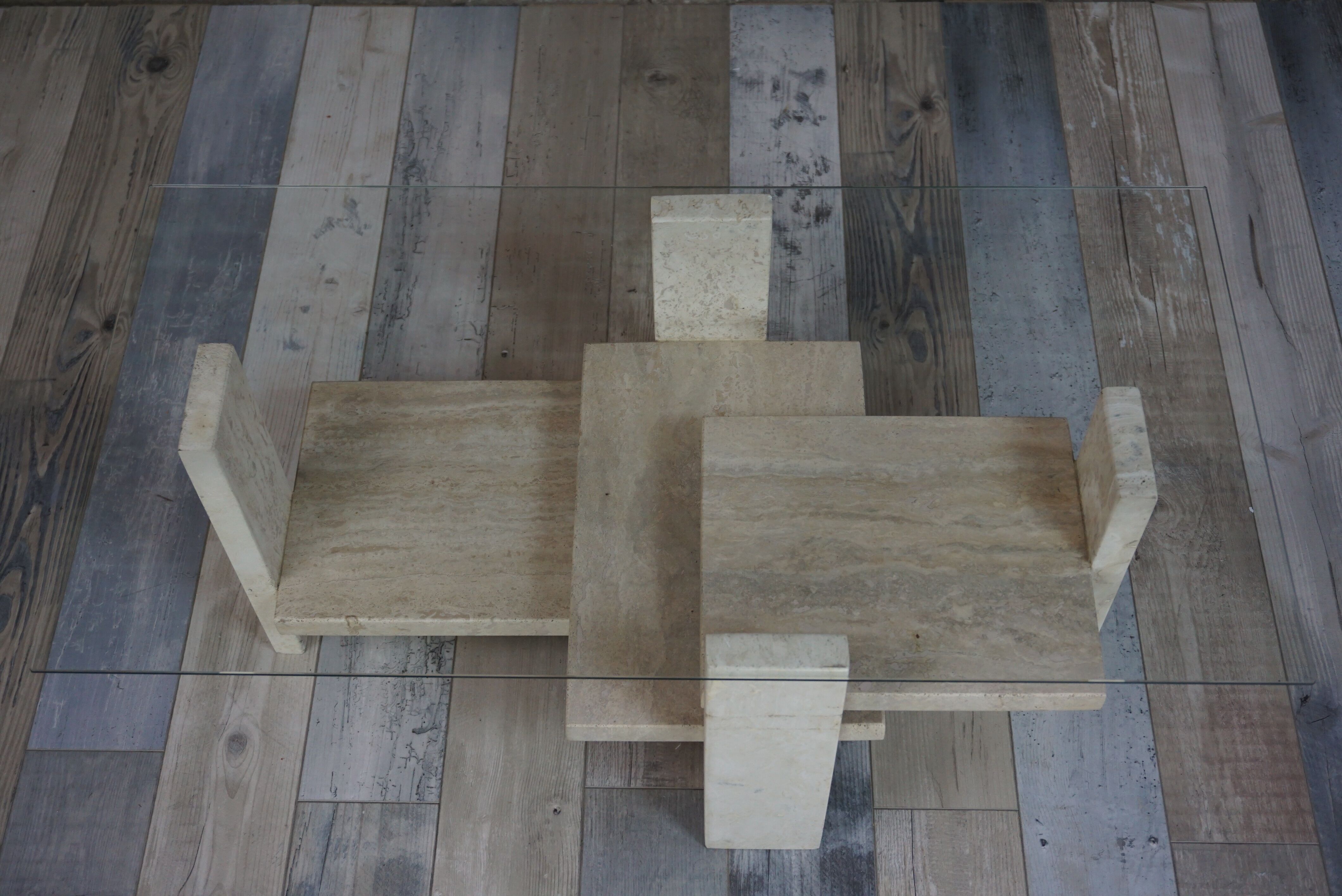Table basse en travertin et verre design Willy Ballez