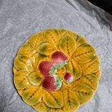 Assiette ancienne en majolique