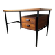 Bureau vintage d'université