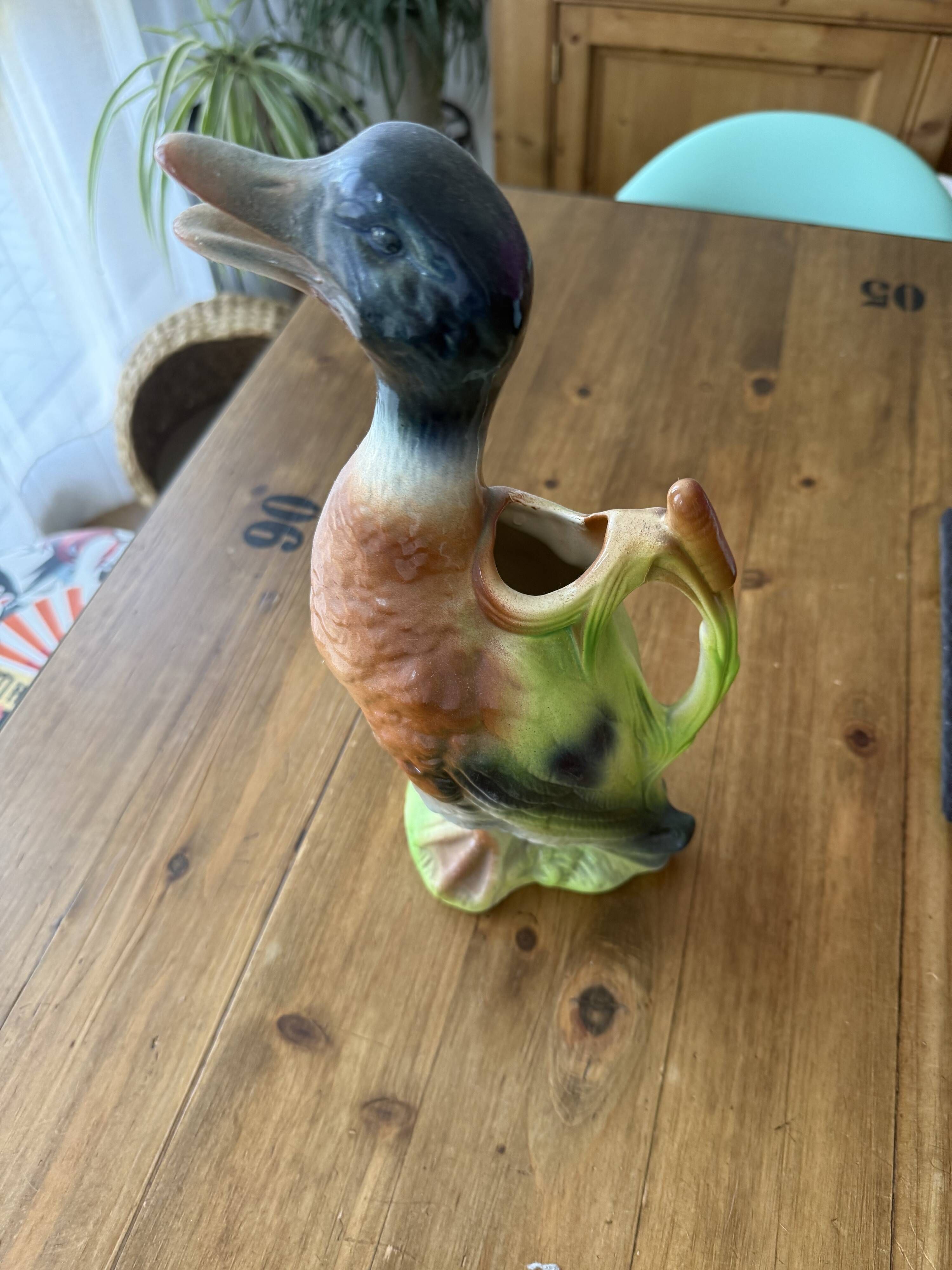 Pichet canard en barbotine