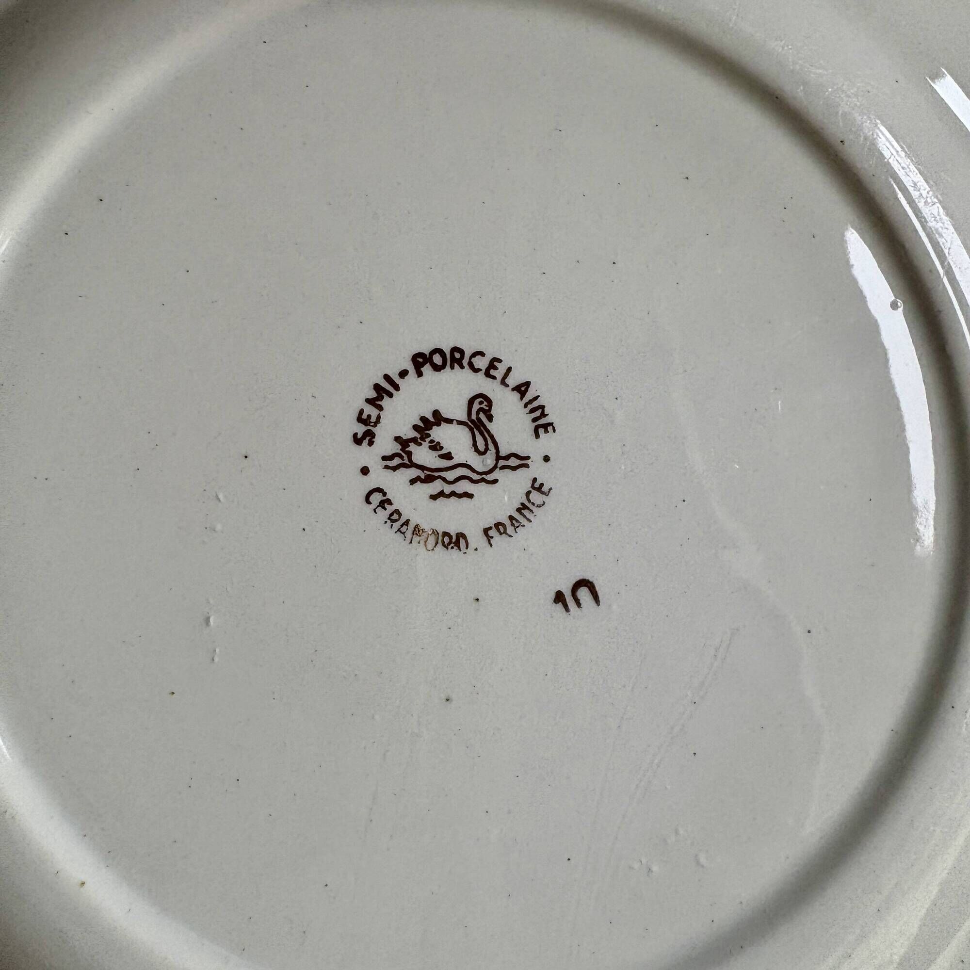 Lot de 12 assiettes à dessert vintage blanches et dorées Céranord