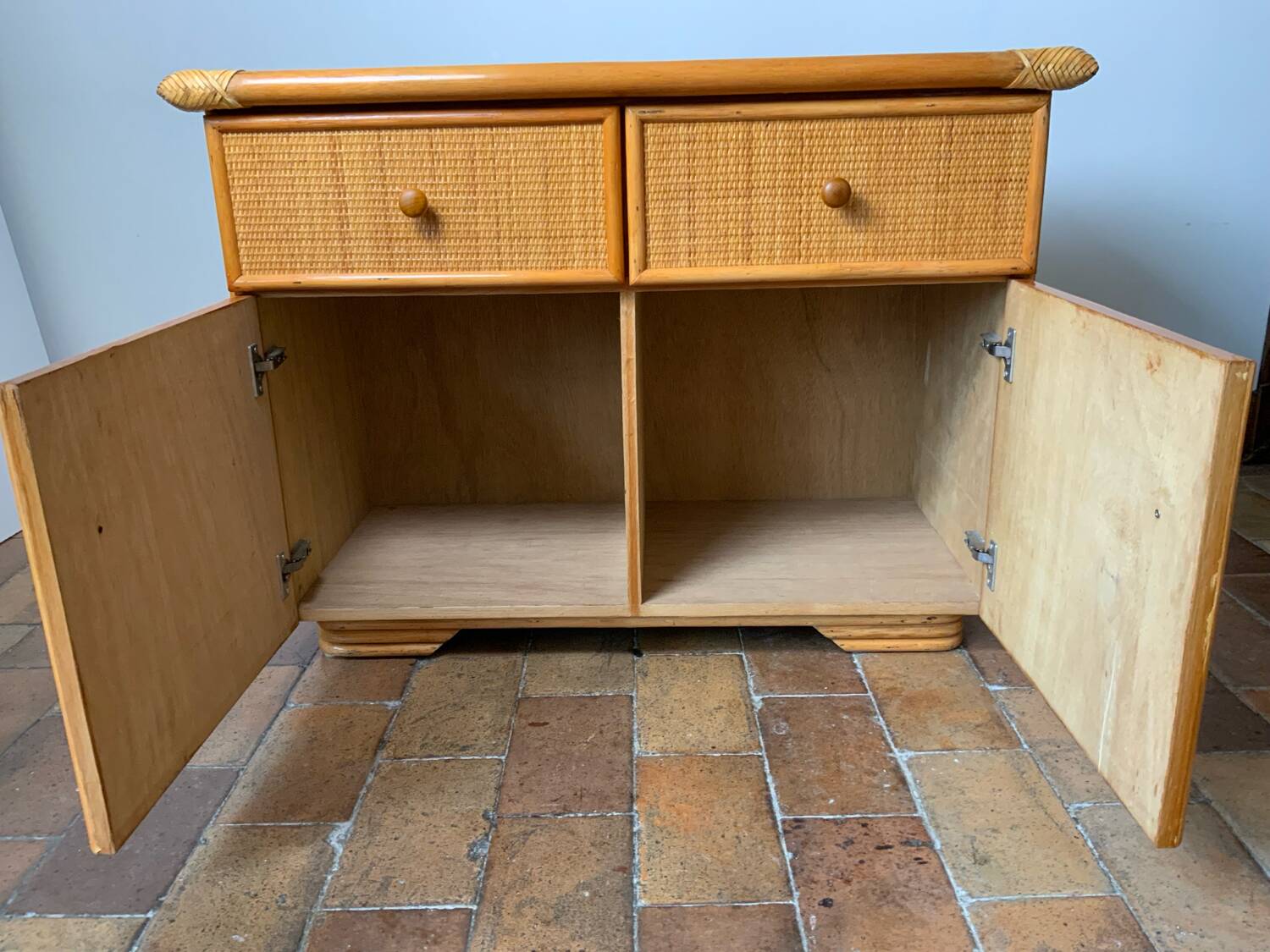 Buffet en rotin et bambou