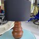 Lampe de table en cuir et marbre par Gilles Caffier