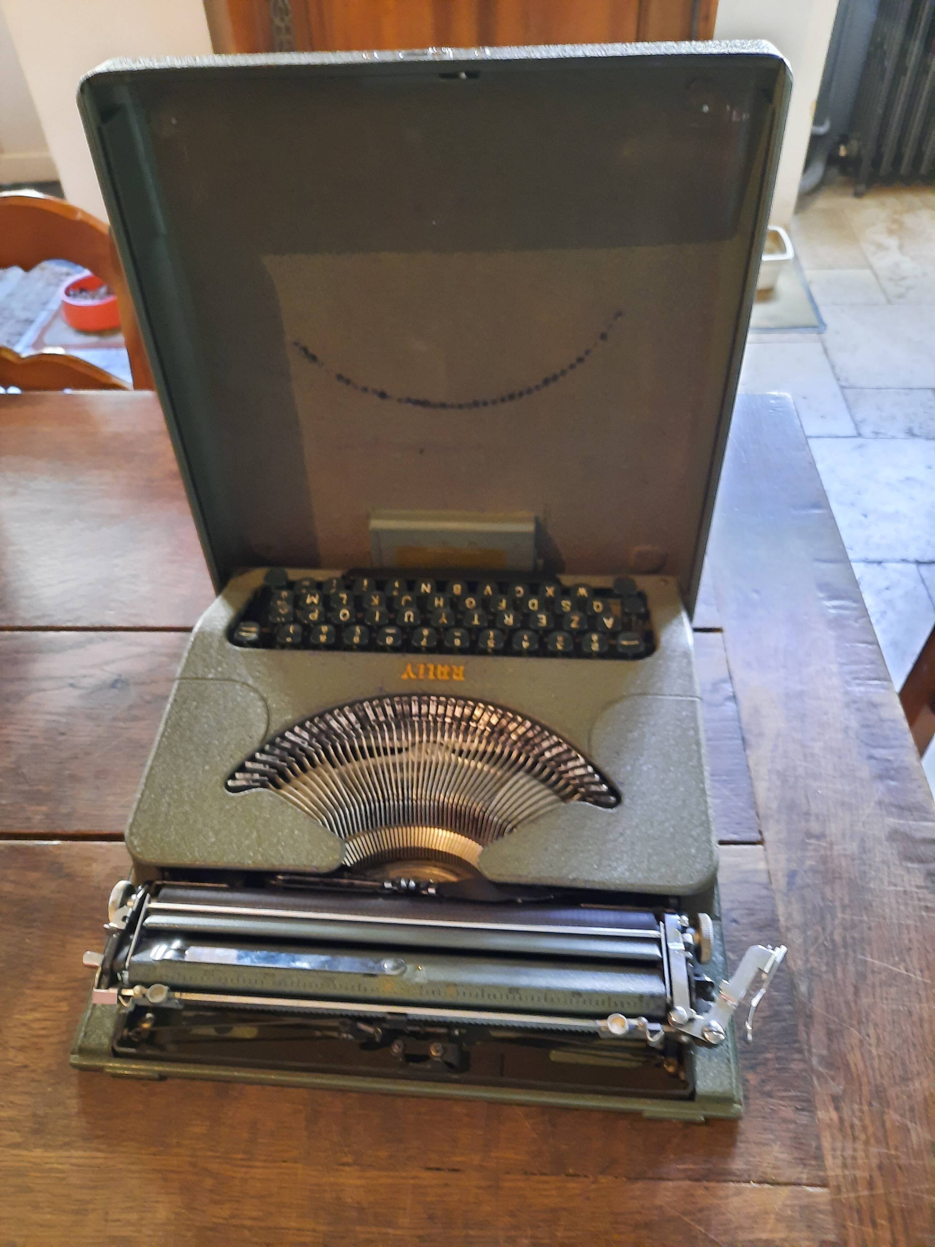 Rally typewriter