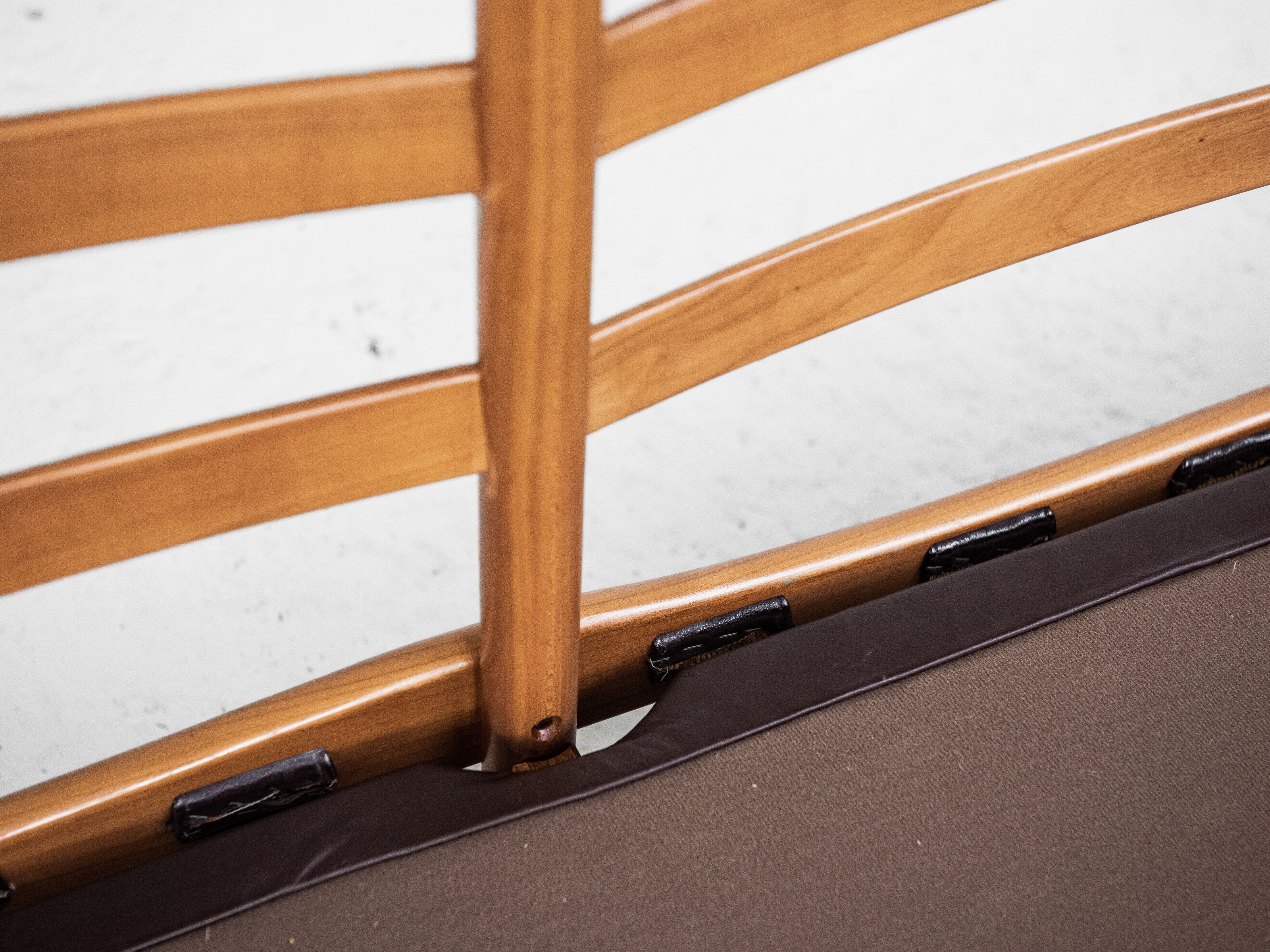 Midcentury sofa in teak and leather by Arne Norell