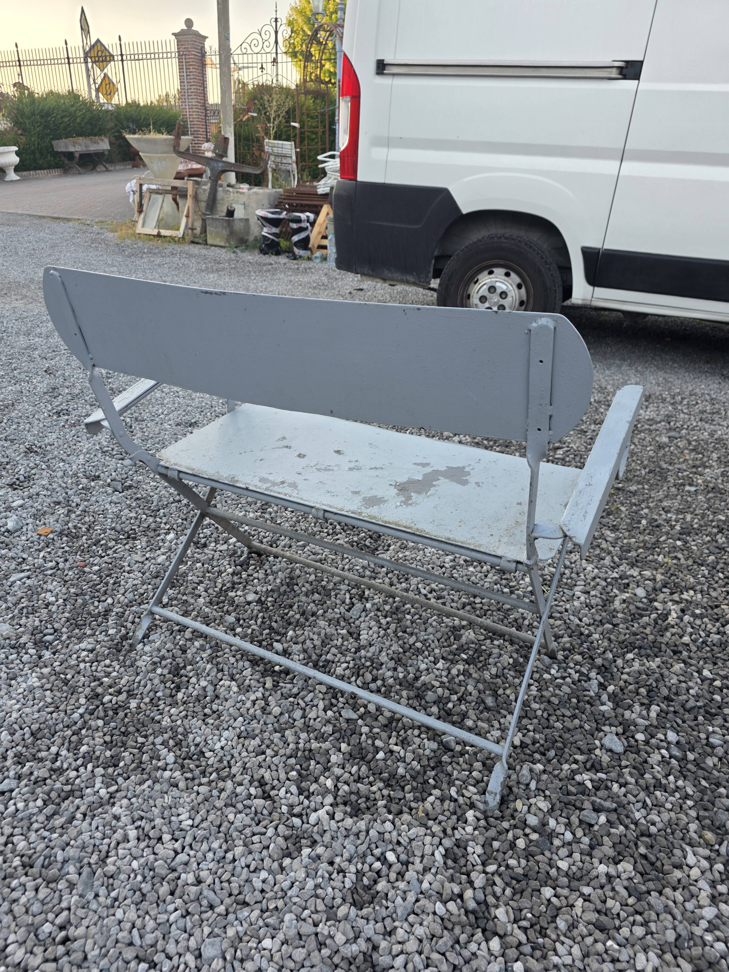 Banc de jardin ancien en fer forgé massif