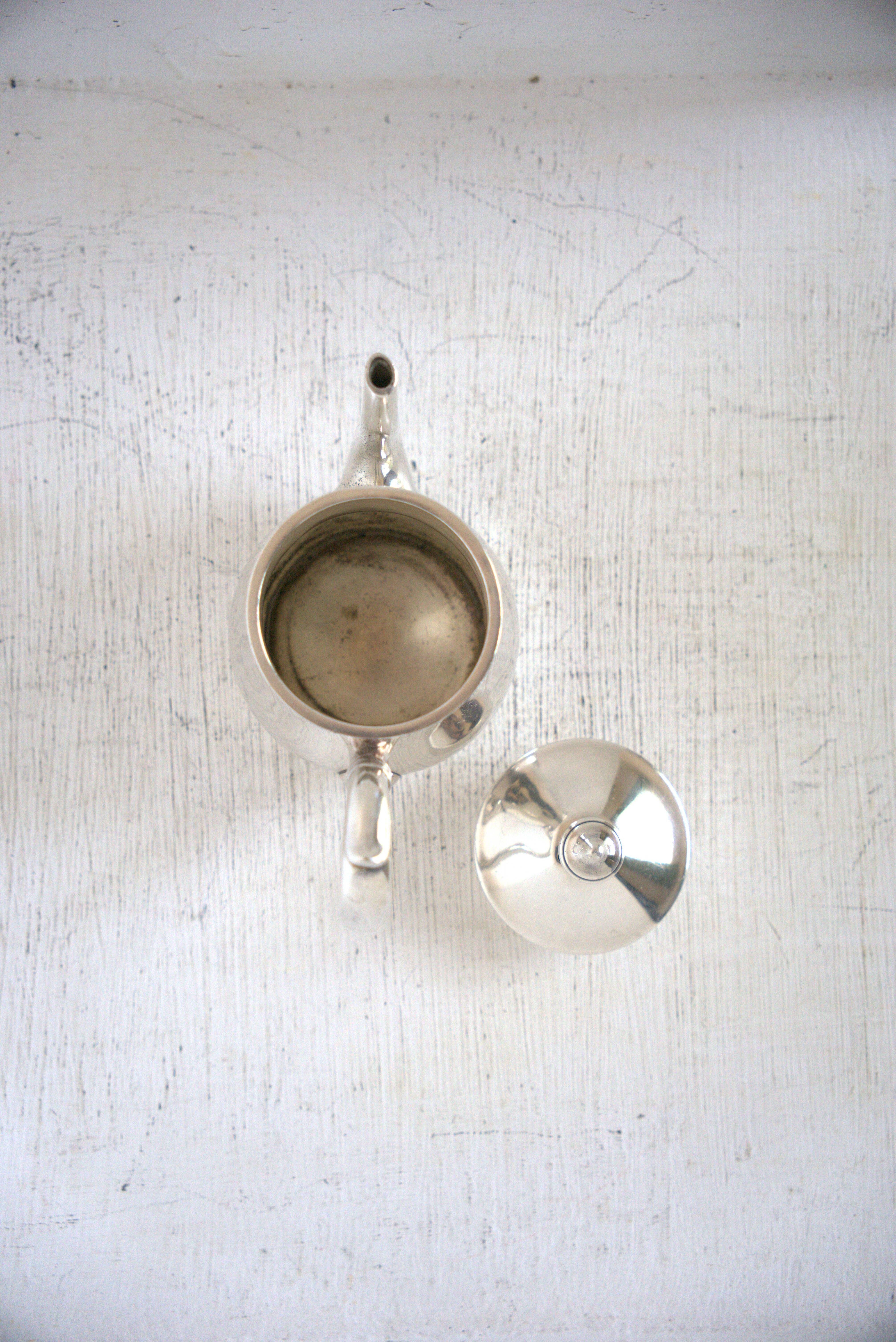 Paire de cafetières plaqué argent