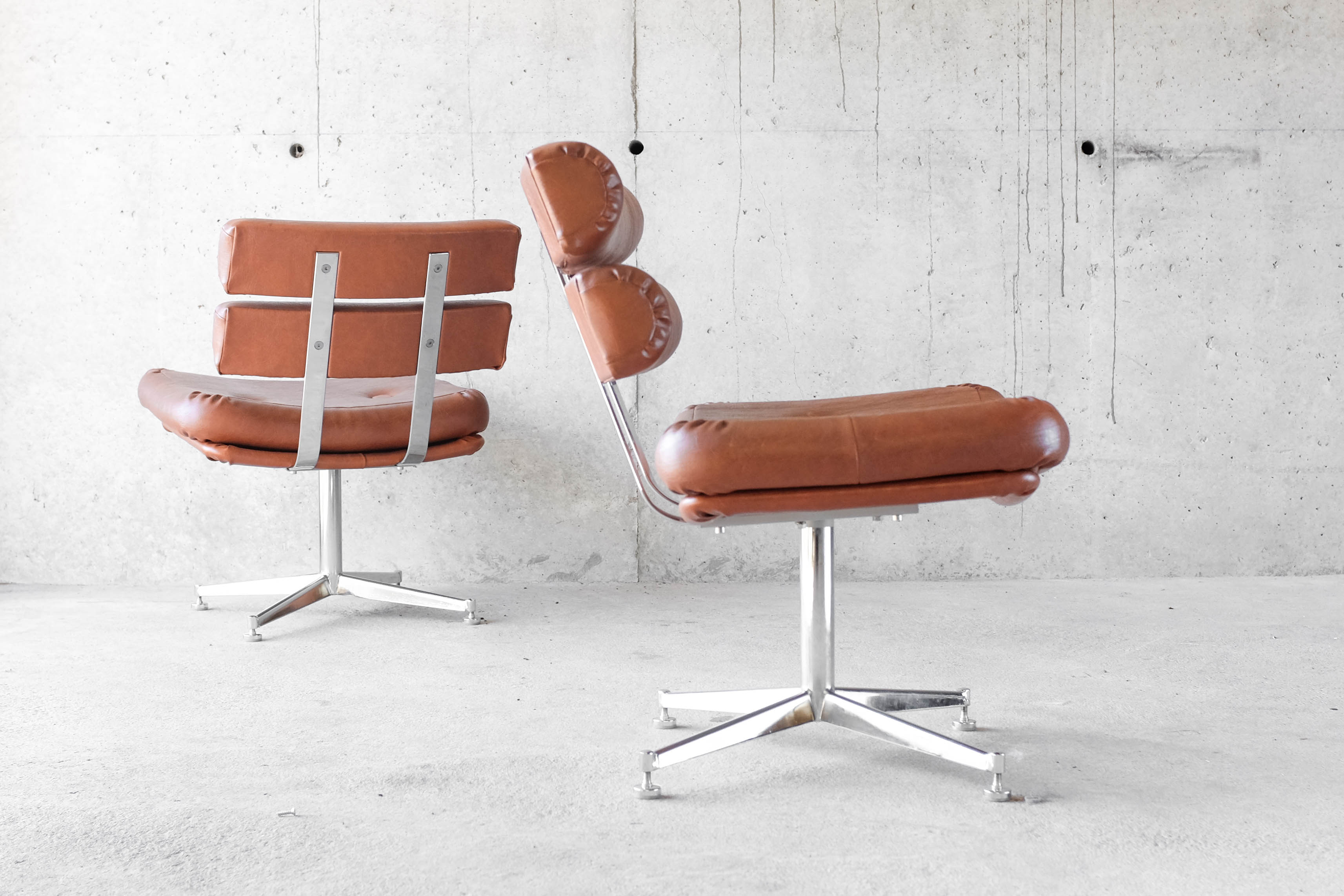 Pair of chairs - 1970 - Cognac