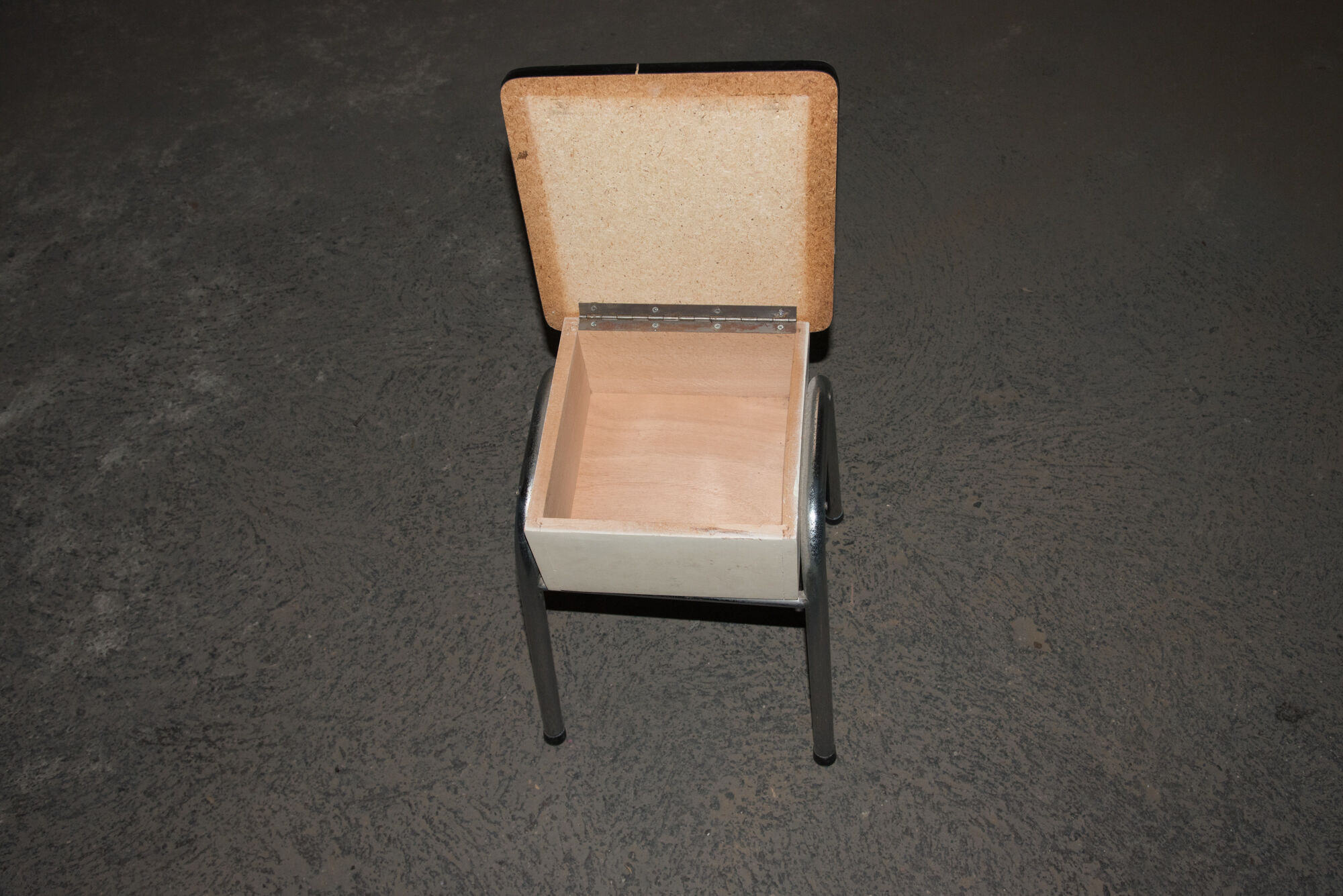 Chest stool formica 60