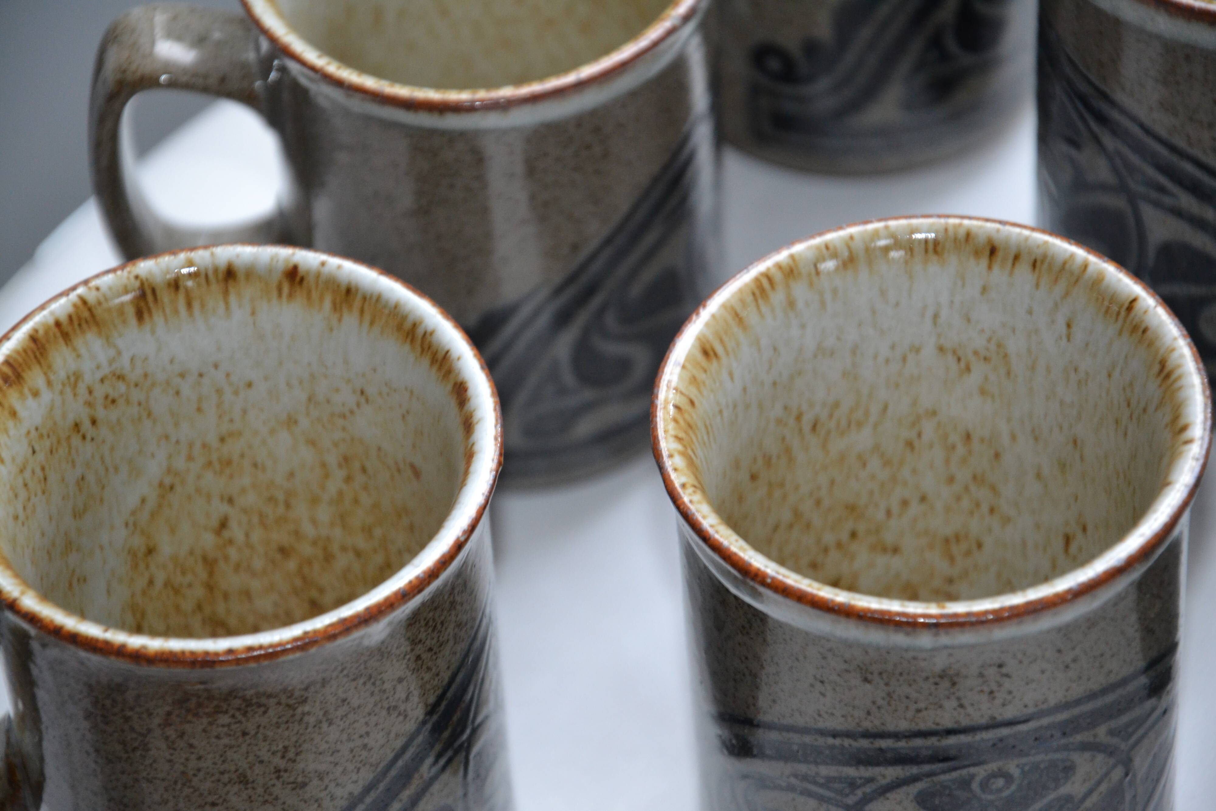 6 Scottish ceramic stoneware mugs