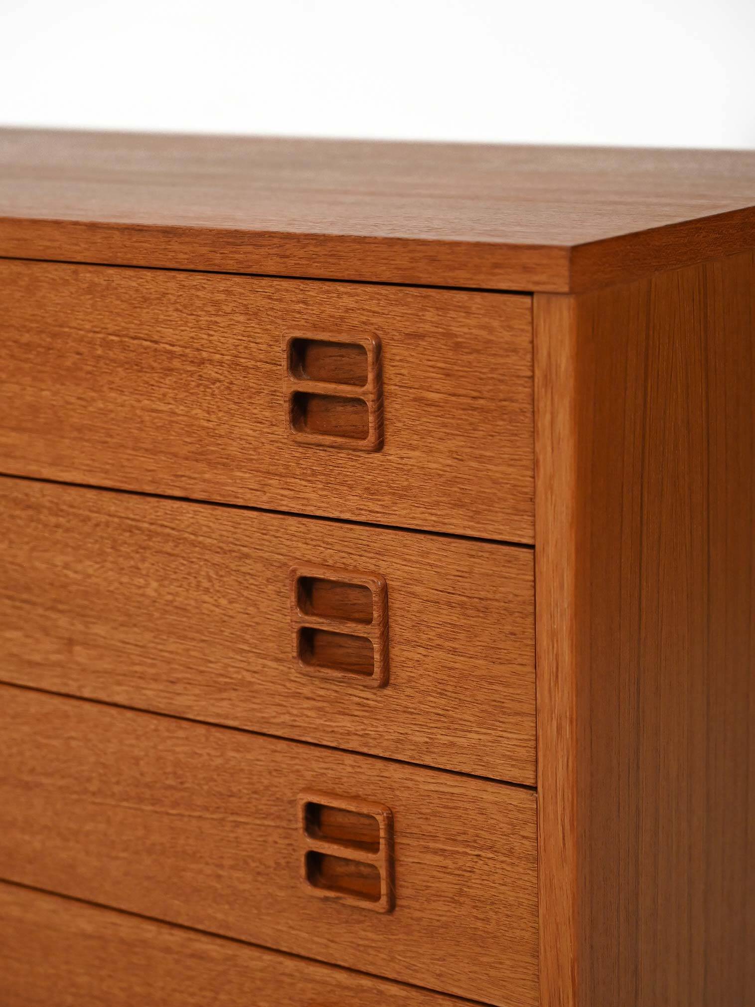 Scandinavian rationalist chest of drawers, 1960s