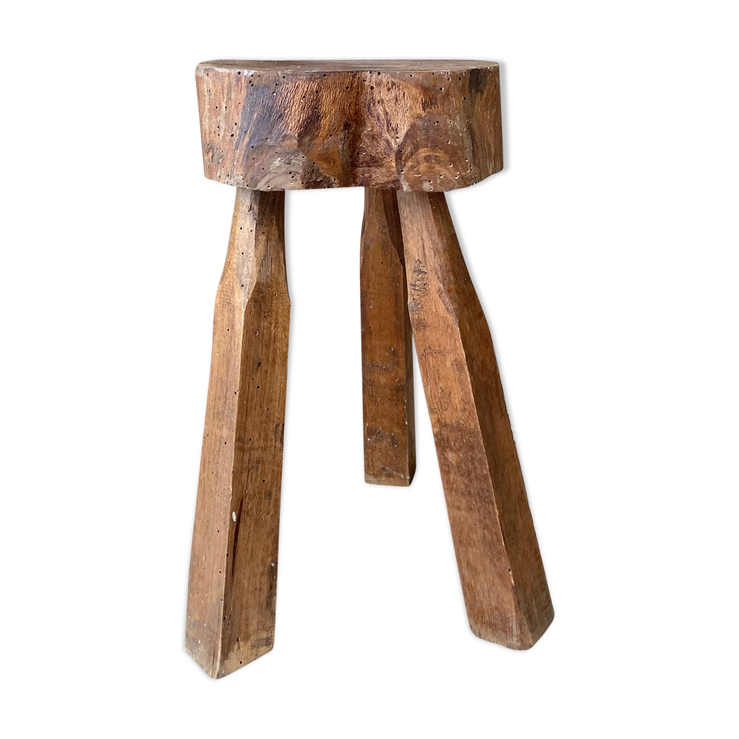 Tabouret brutaliste tripode