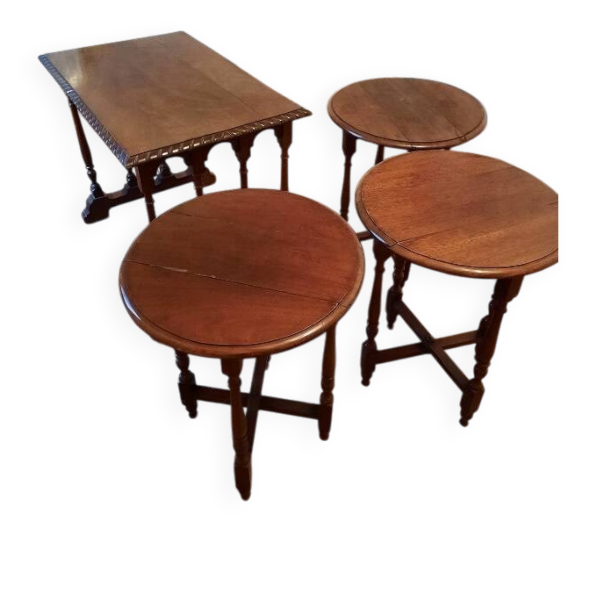 Table rectangulaire et ses 3 petites gigognes