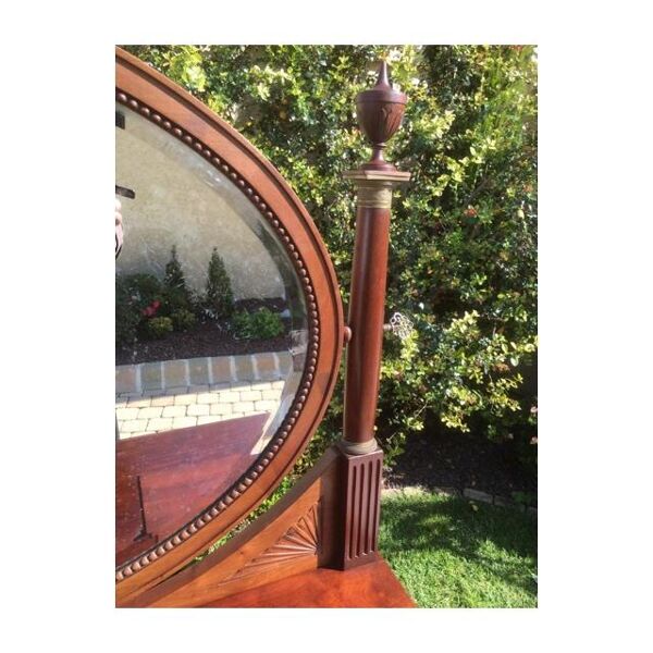 Coiffeuse en acajou style Louis XVI