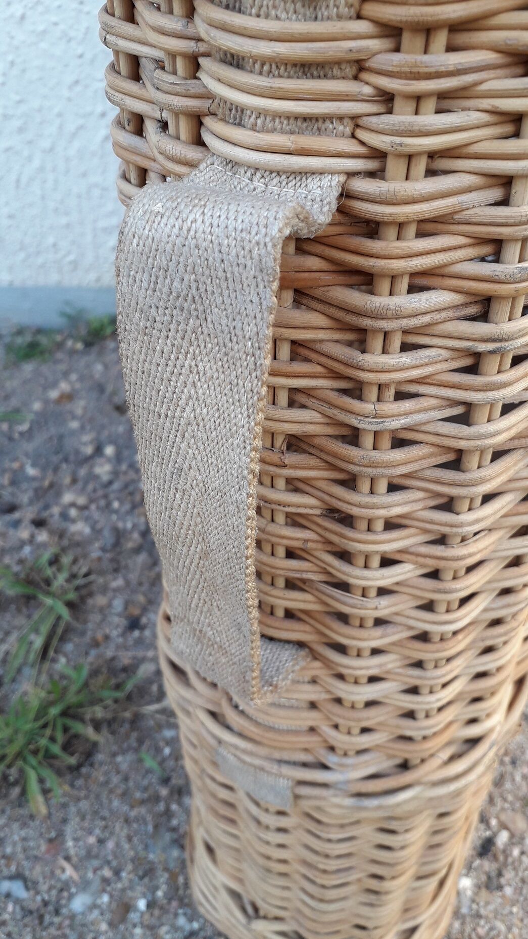 Porte-parapluie en osier