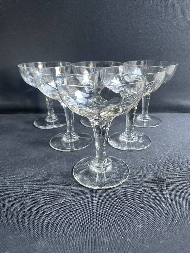 6 old champagne glasses – Blown glass