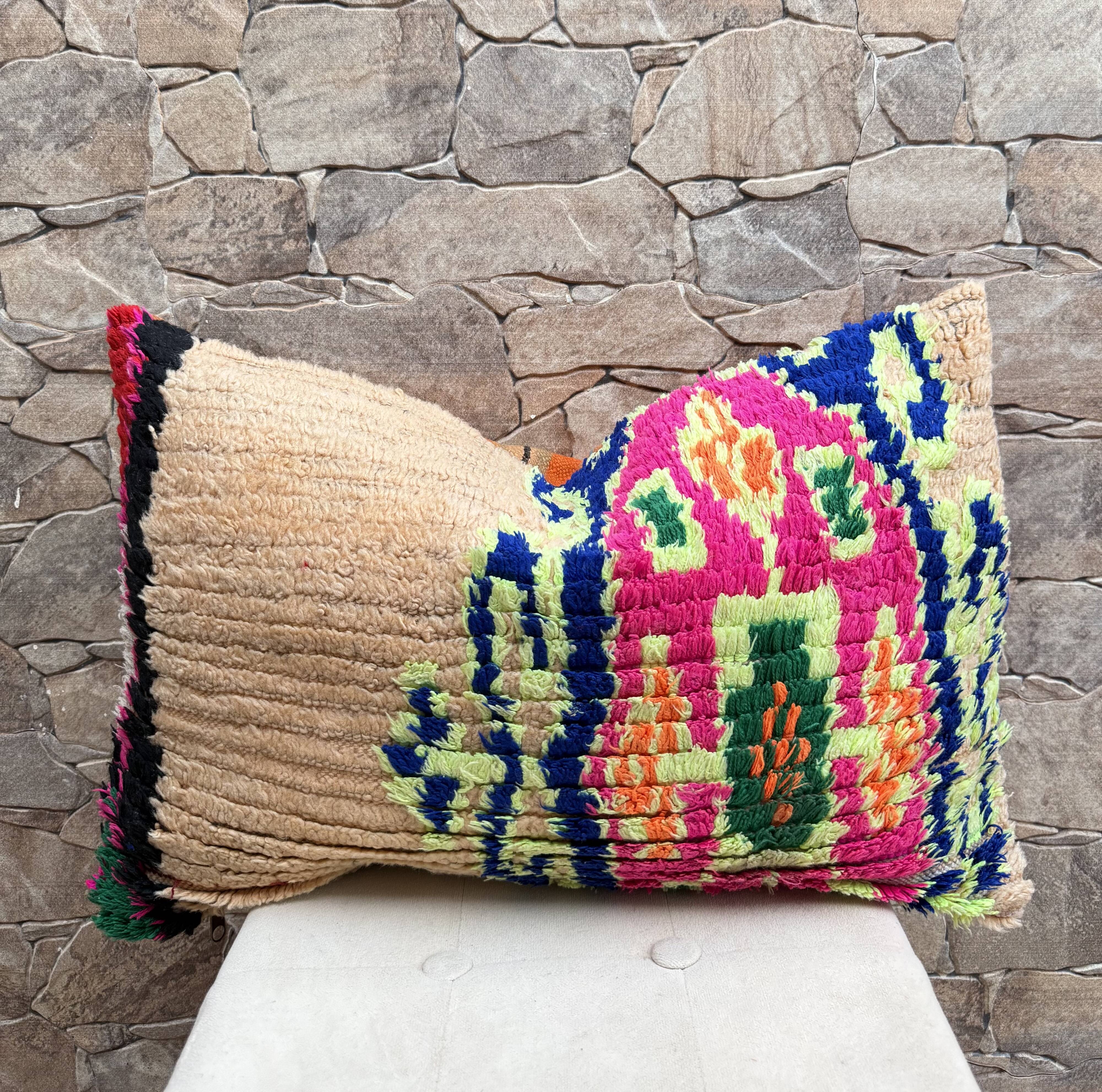 Vintage Berber kilim cushion cover: Moroccan wool cushion 60x40cm