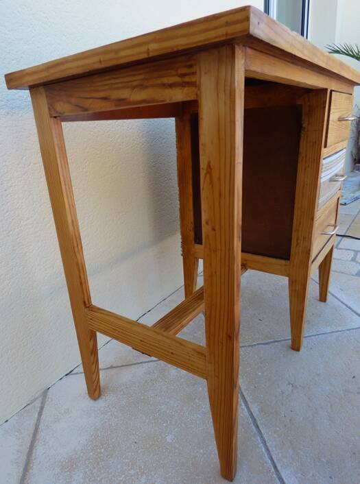 Bureau 3 tiroirs en bois et toile de lin –Totalement restauré