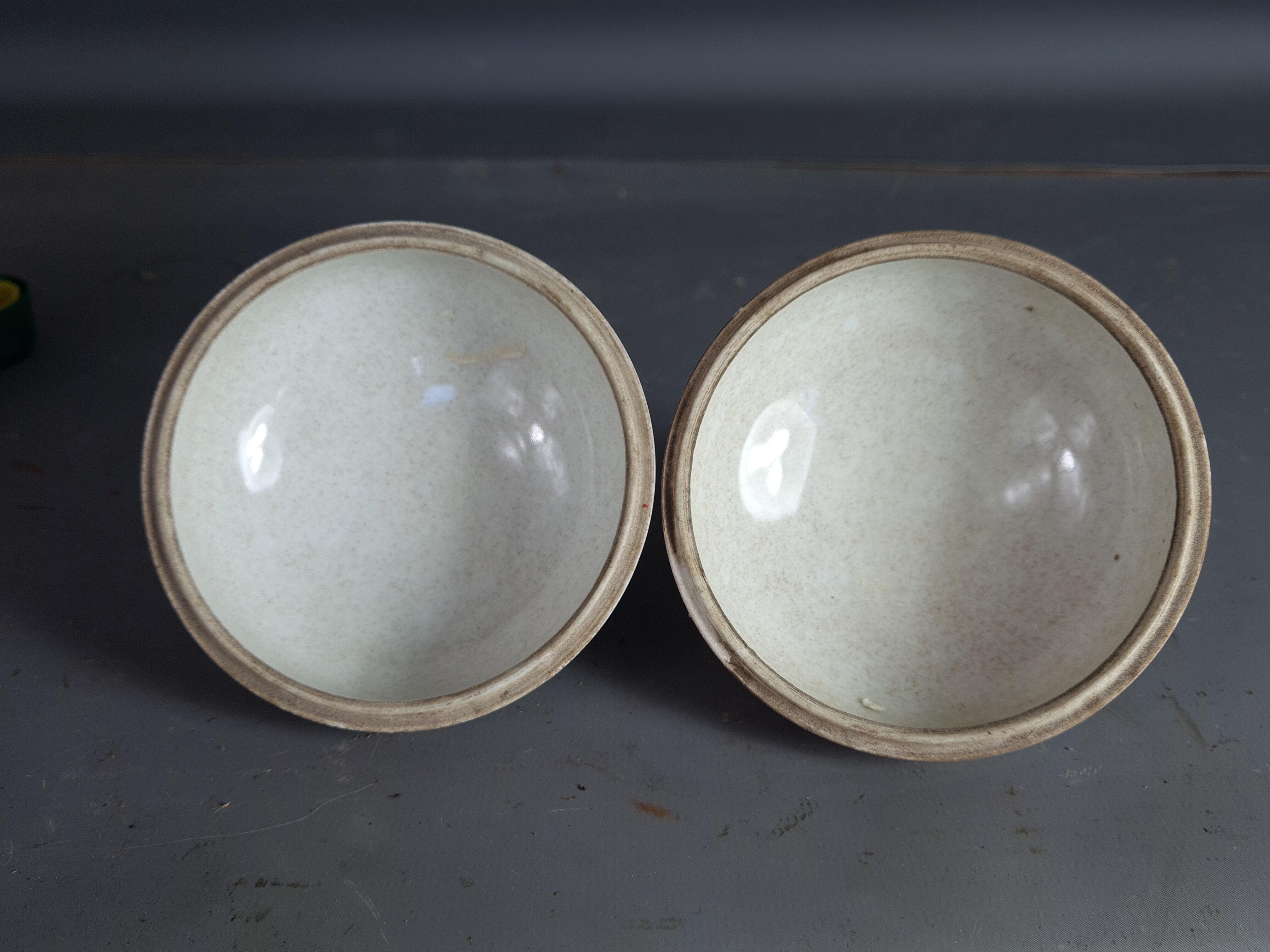 Pair of covered bowls China Mao tse dong era