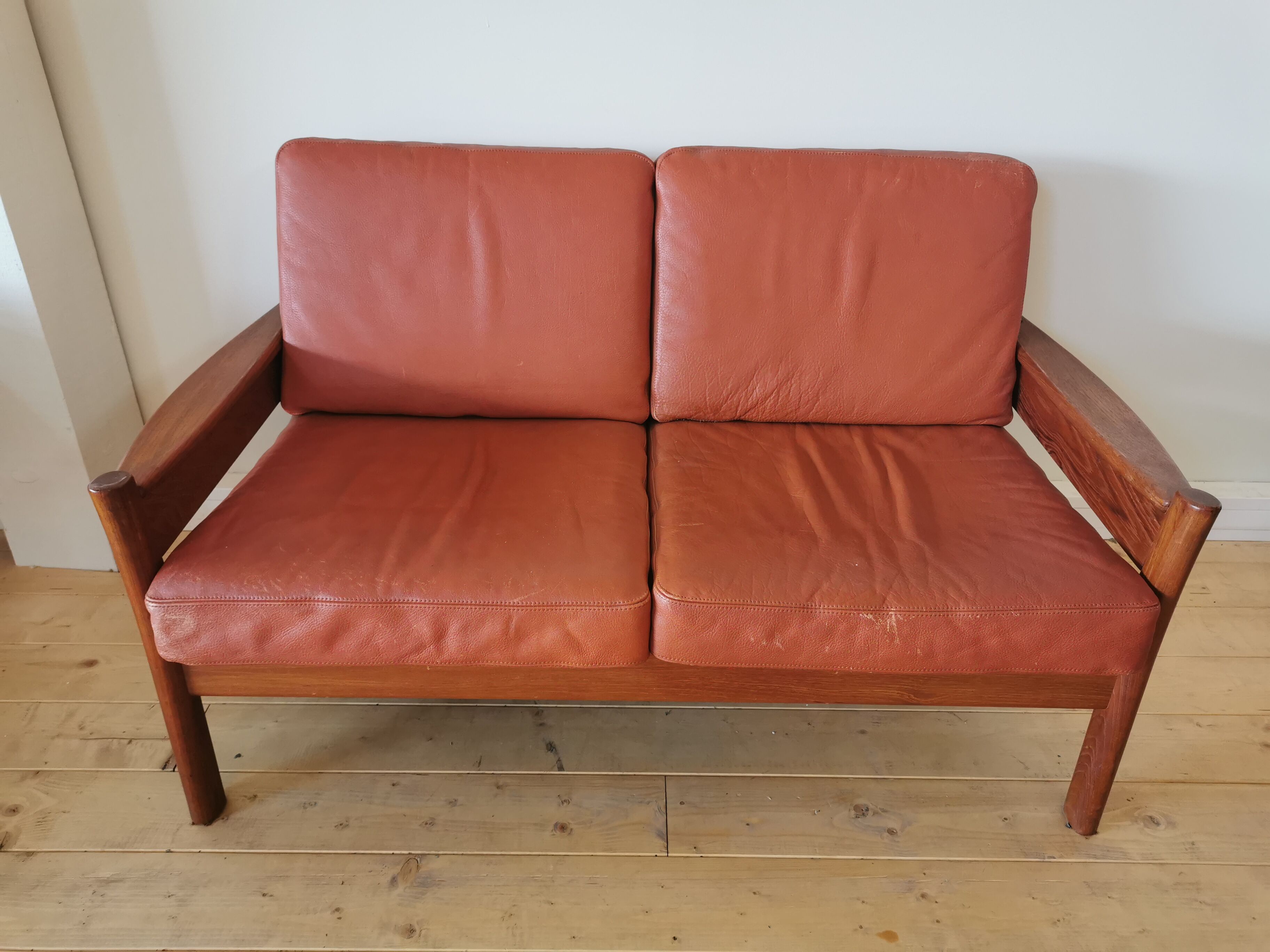 Dyrlund leather sofa from the 60s