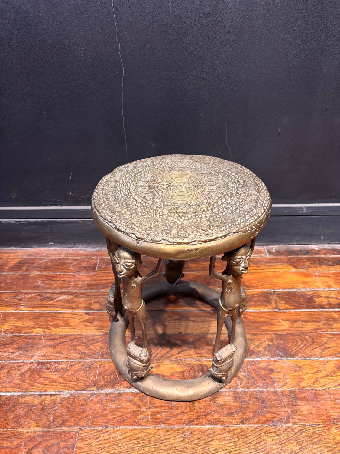African bronze stool – anthropomorphic figures – tribal art