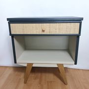 Meuble appoint pieds compas