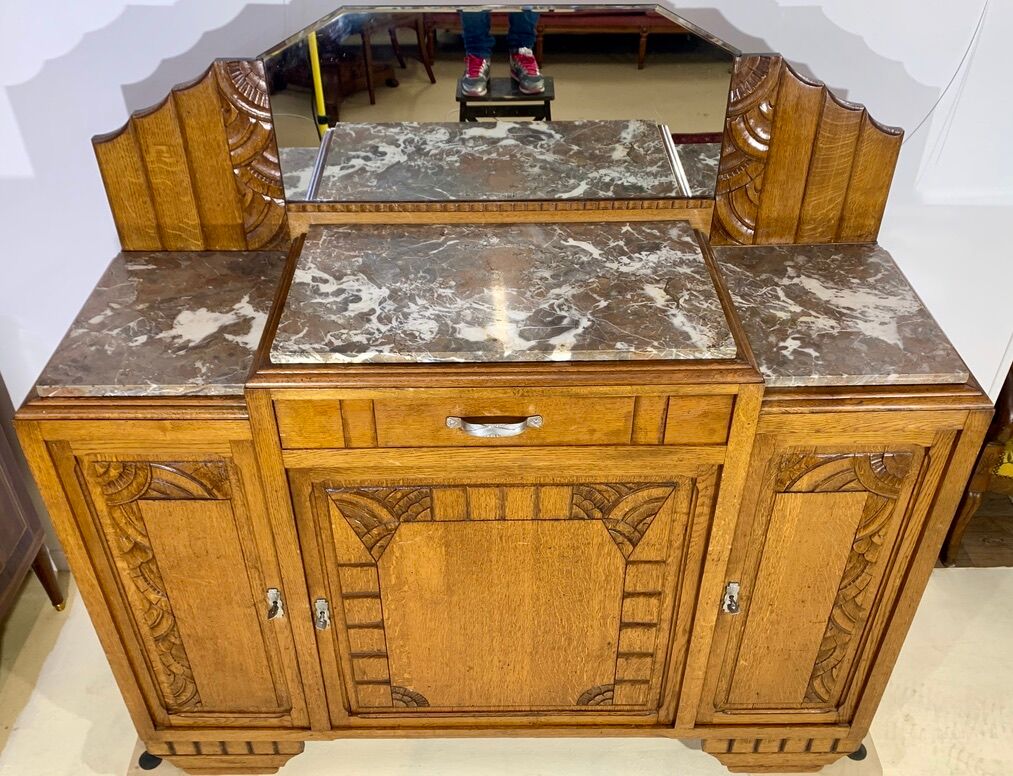 Buffet art deco en chêne massif