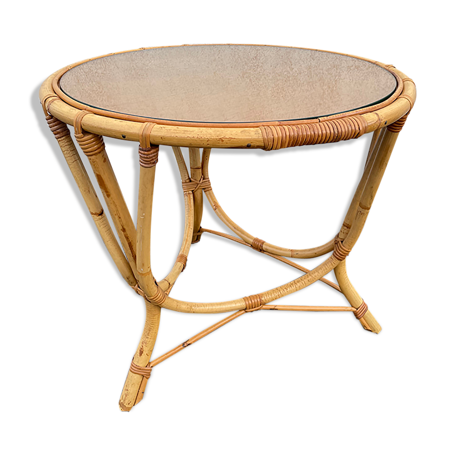 Vintage rattan roundtable