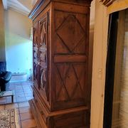 Armoire Louis XIII en noyer pointe de diamant et 2 portes, XVIIIème siècle