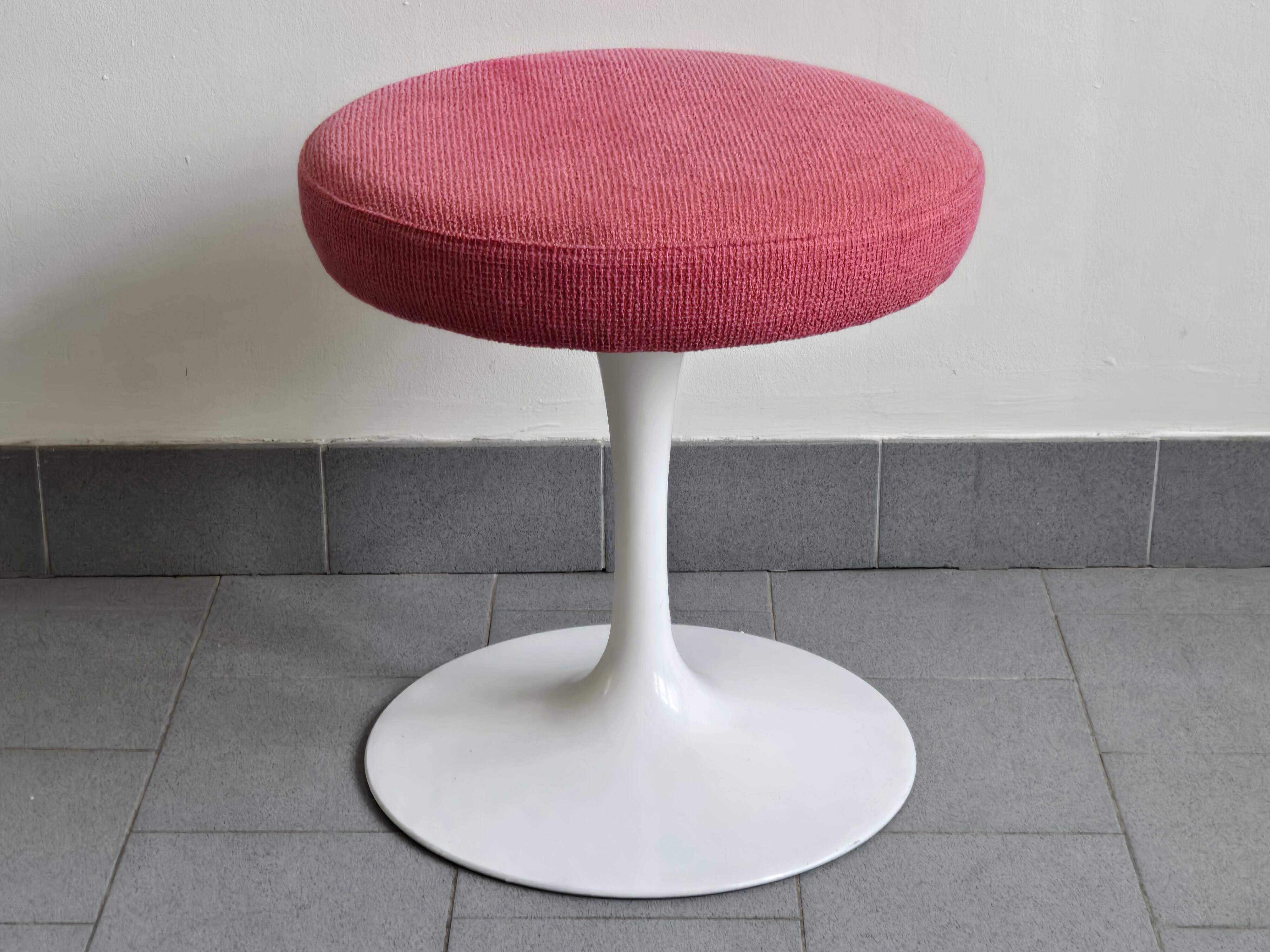 Knoll International Eero Saarinen stool 1970