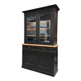 Early 20th century dresser