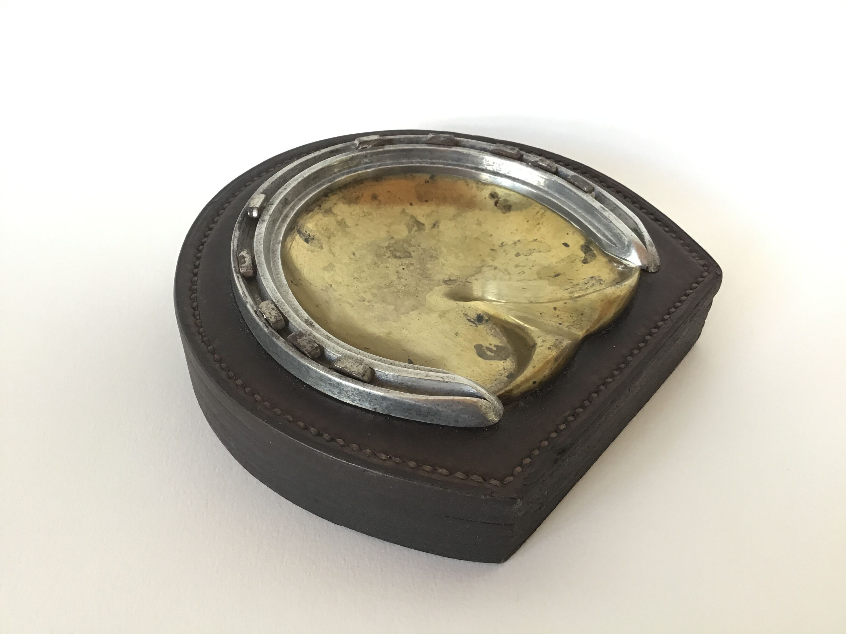 Hermes ashtray in leather horse-drawn horseshoe sting Paul Dupré Lafon Paris