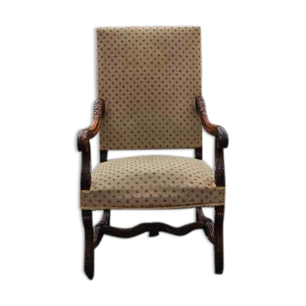 Fauteuil style renaissance en noyer