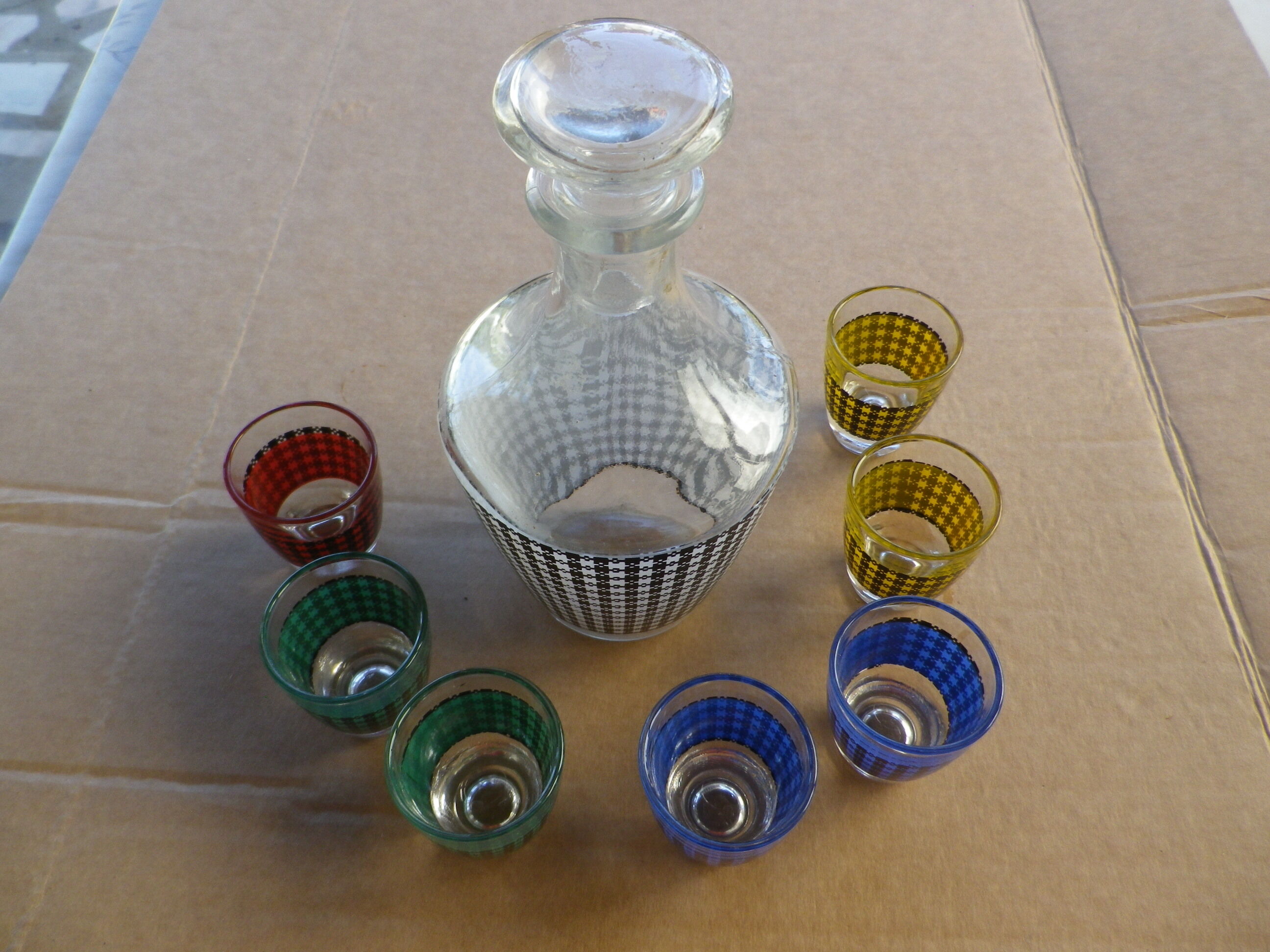 Vintage liqueur service