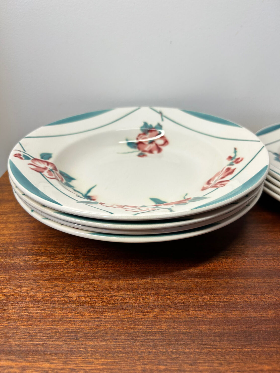 Set of 8 Digoin and Sarreguemines plates