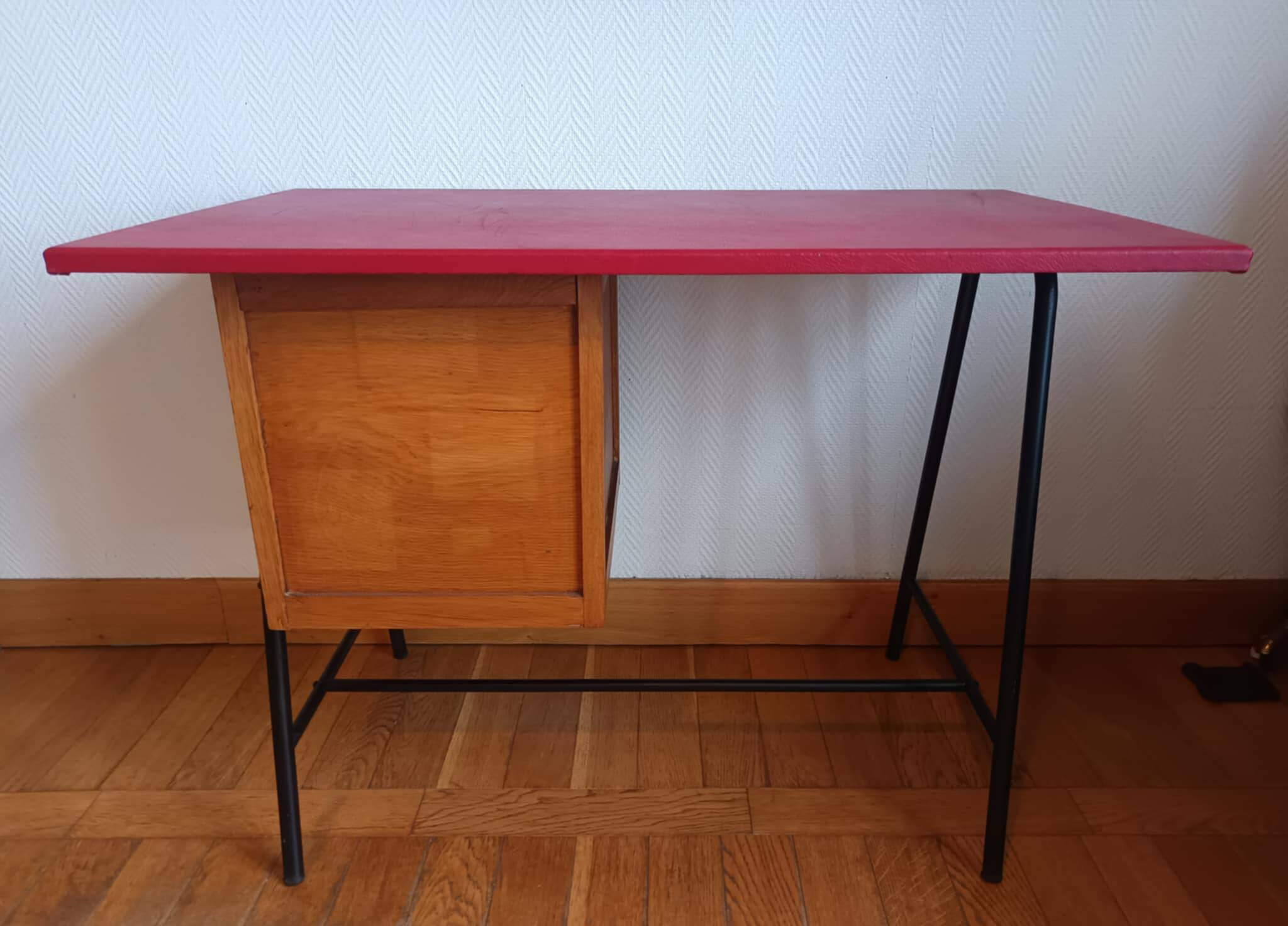 Bureau mid century skaï rouge