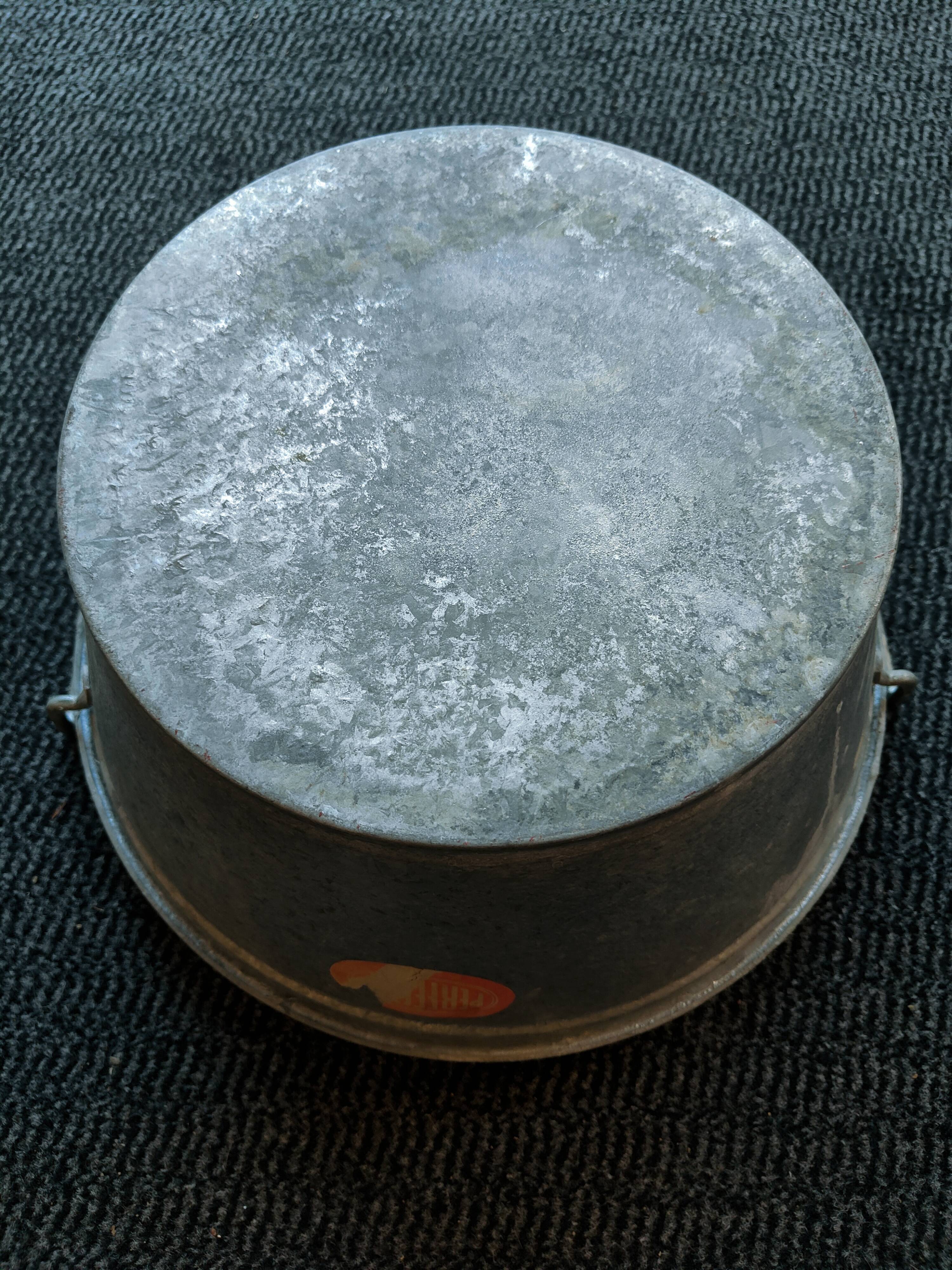 Tin basin