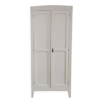 Armoire parisienne