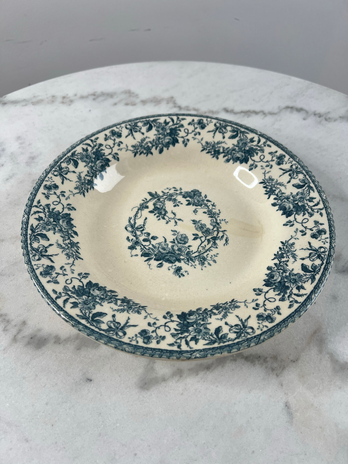 Ironstone gien 1875 bouquet of roses collection deep plate