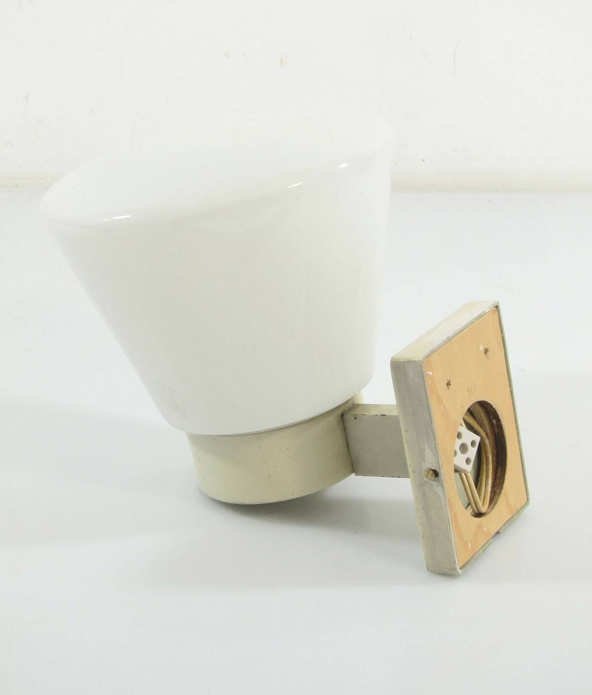 Bauhaus Industrial Style Vintage Wall Lamp, 1920s–30s