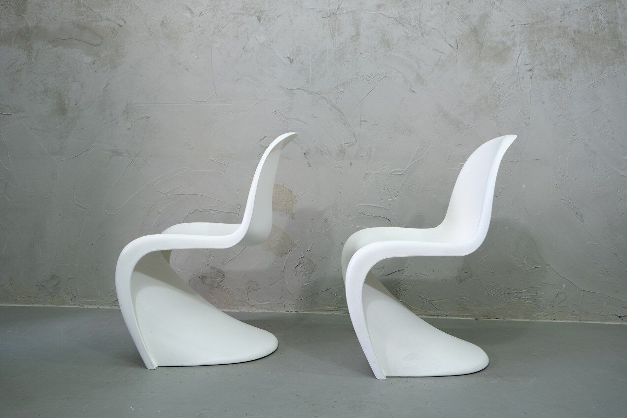 A set of 2  Panton Chairs by Verner Panton for Vitra