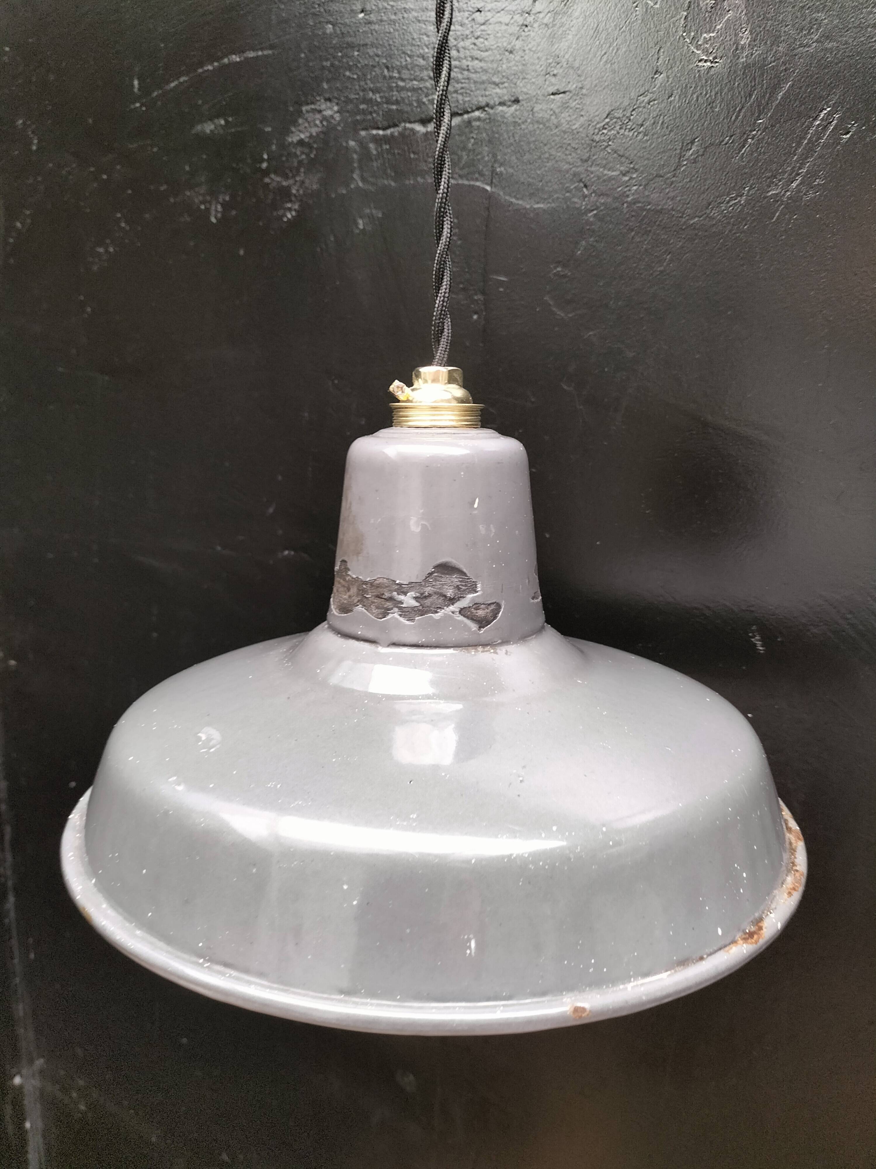 3 industrial pendant lights