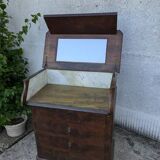 Ancien cabinet de toilette, commode
