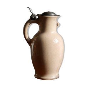 carafe en grès beige émaillé et couvercle en étain / France