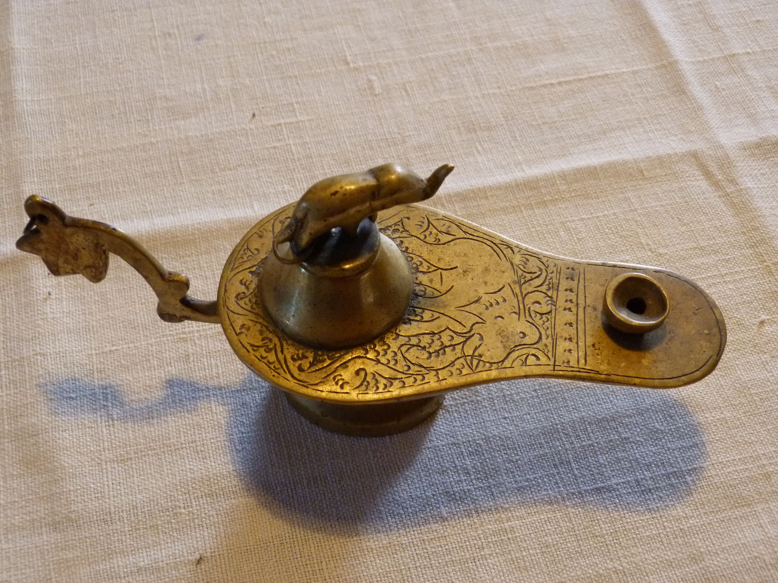 Old oil lamp style Oriental Aladdin copper