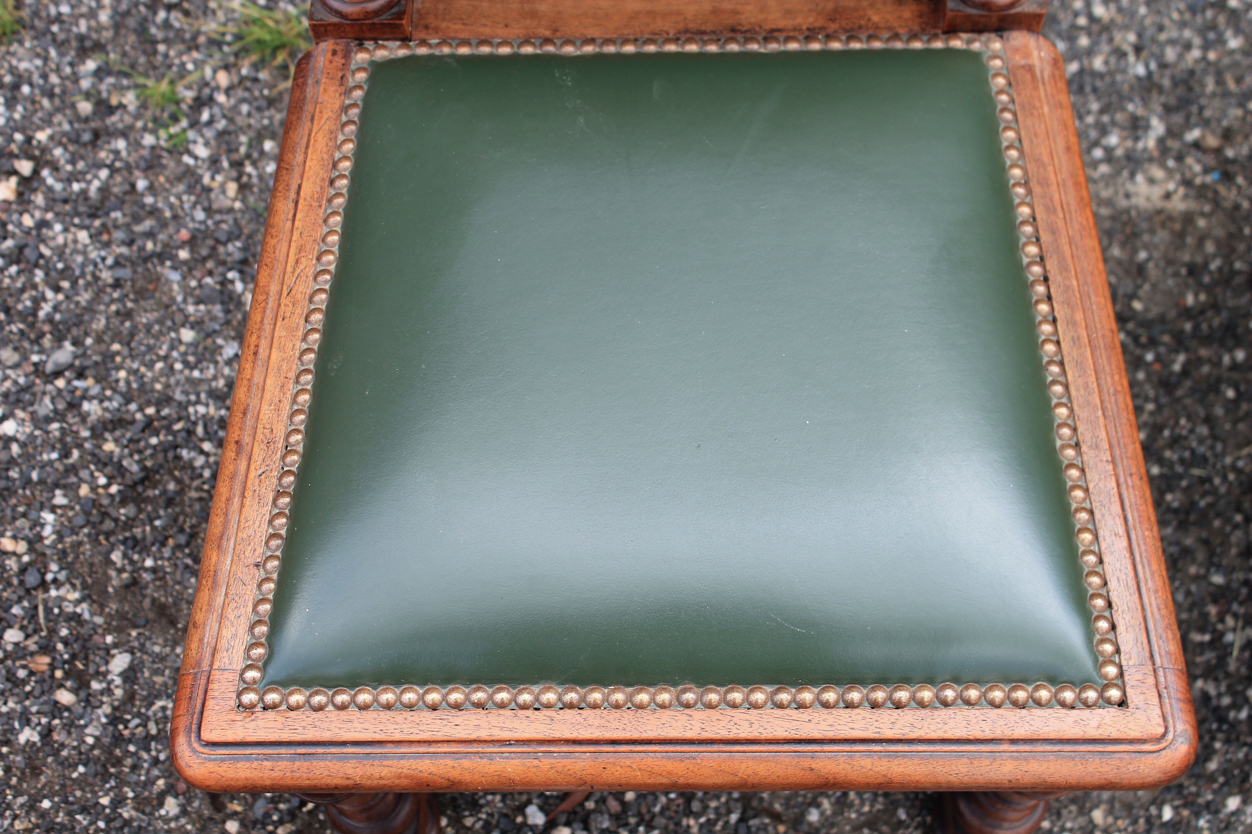 Set of 6 walnut chairs